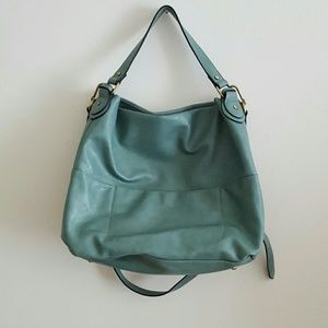 Torquoise purse. EXCELLENT CONDITION